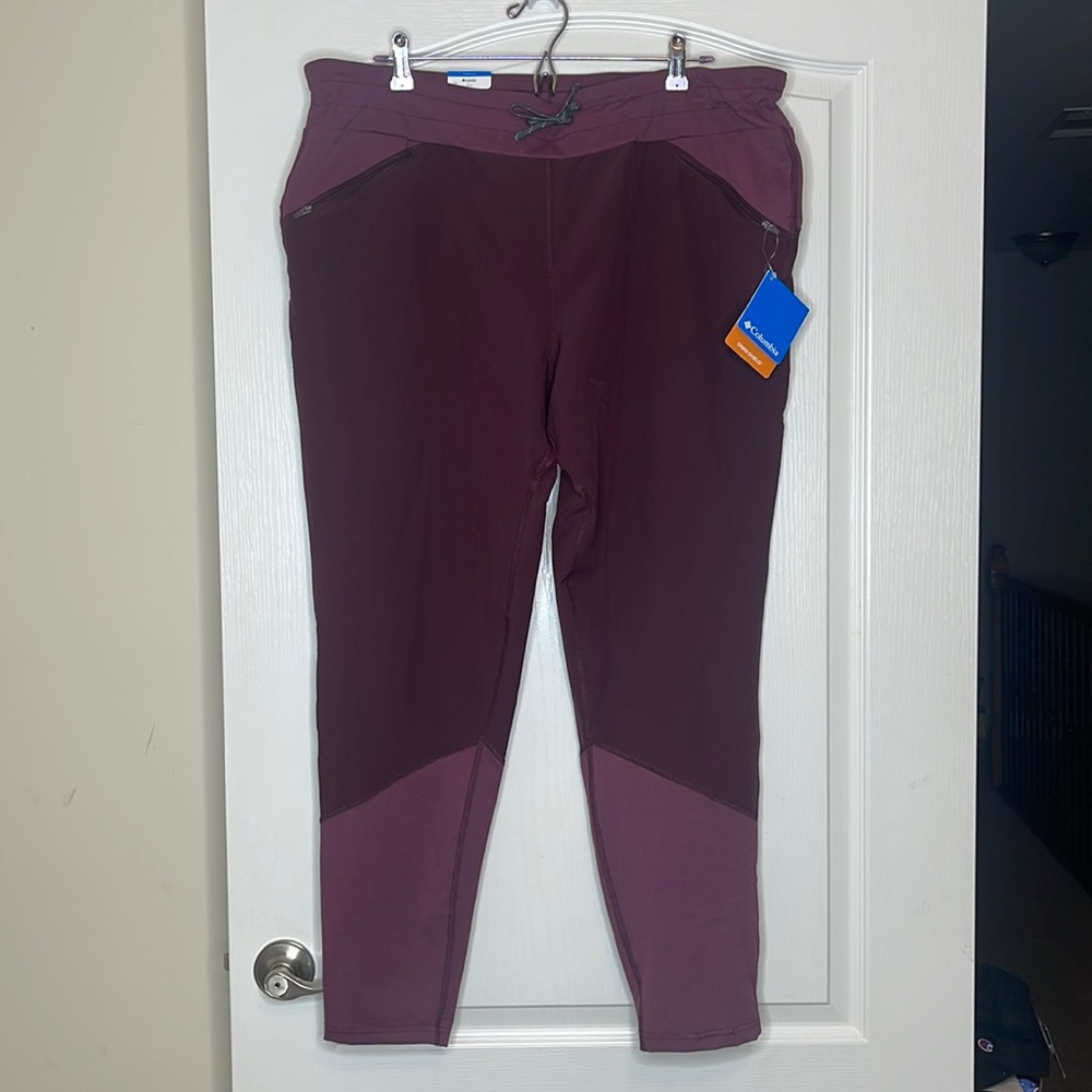 Columbia Savanna Hill Hybrid Joggers Burgundy XL